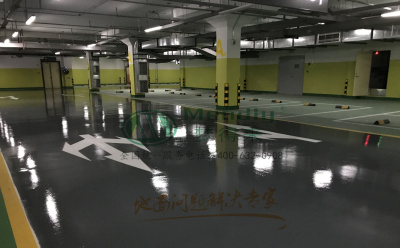 ‌旧地面翻新方案：呼图壁环氧地坪涂层覆盖混凝土裂缝修复技术