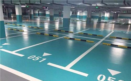 呼图壁呼图壁环氧地坪中涂：构筑坚固地面的关键环节